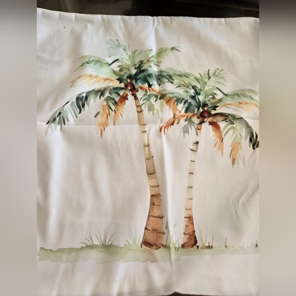 Set Tropical Palm and Surfboard Cushion Covers - Picture 3 of 5